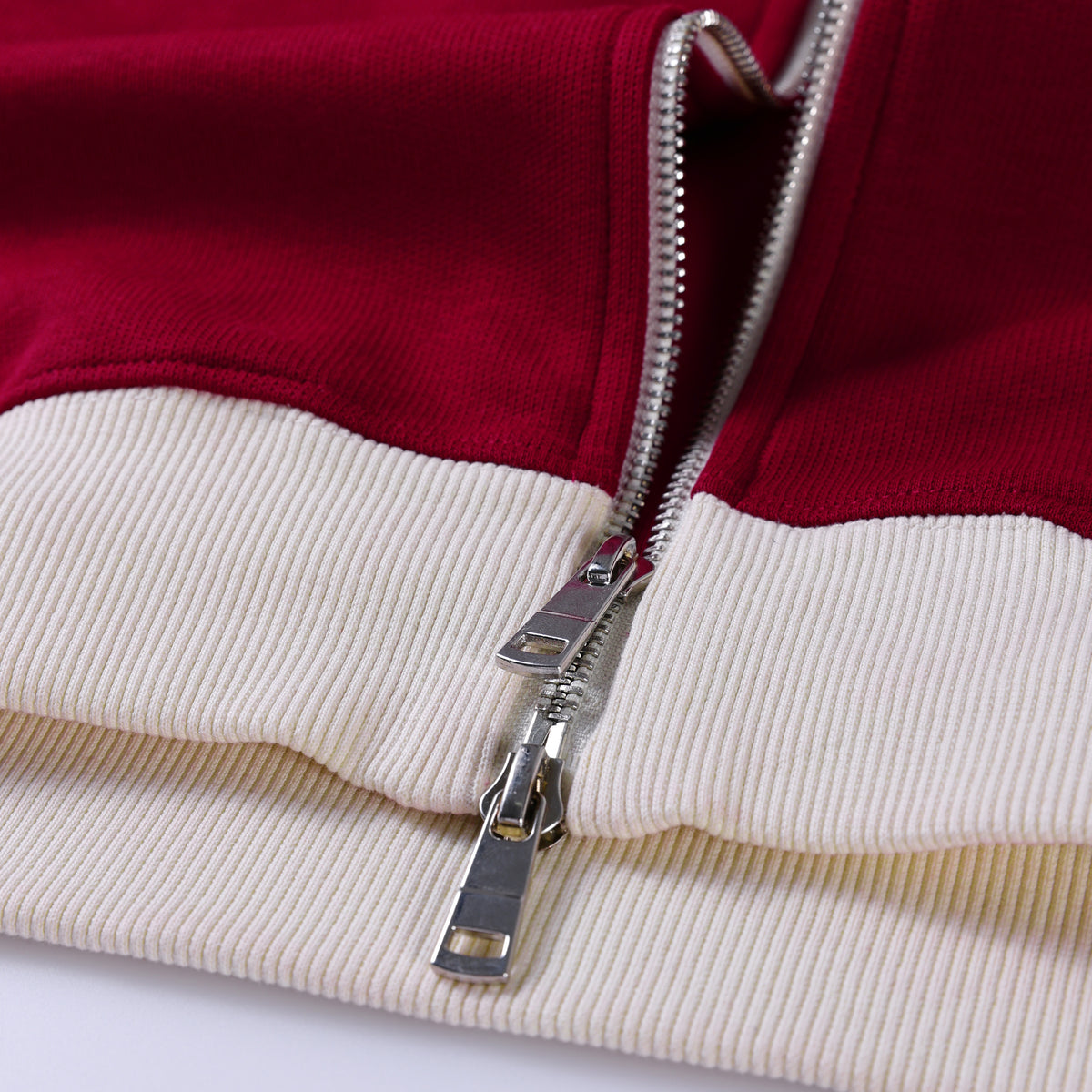 LAUMAR AURELIS
The Signature Jacket.