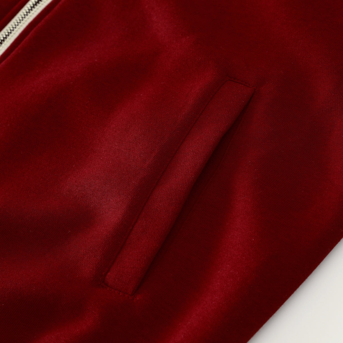 LAUMAR AURELIS
The Signature Jacket.